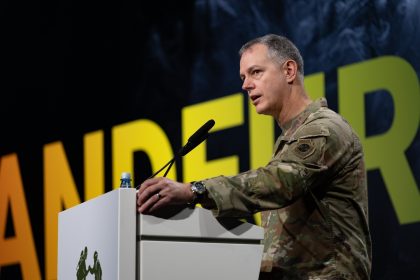 Vizita NATO amnat eful forelor aliate nu vine la Sibiu