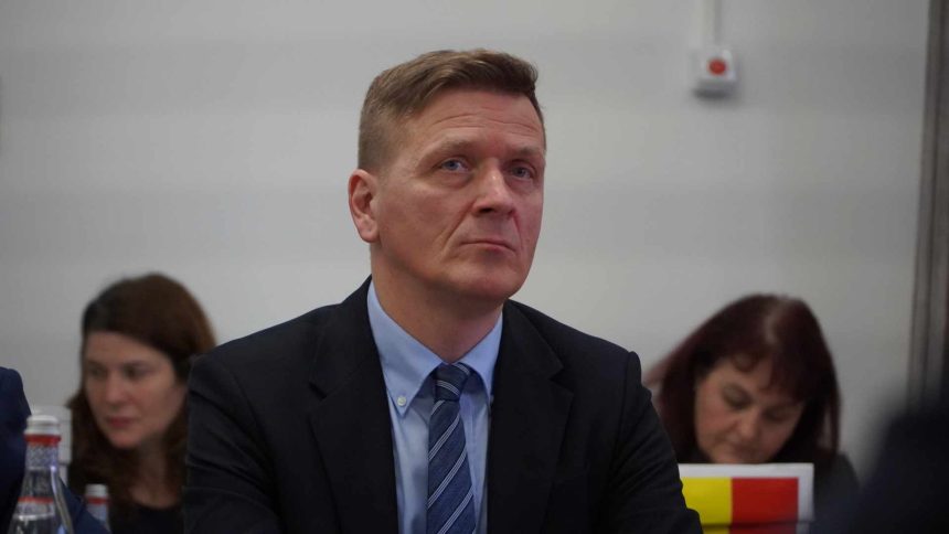 viceprimarul sibiului helmut lerner concediu de 8 zile