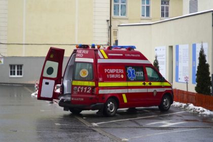 Accident la Sura Mica motociclist in varsta de 71 de ani ranit din cauza unui caine