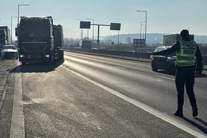 Actiune de tip releu a politiei pe unul dintre cele mai circulante drumuri nationale din judetul Sibiu