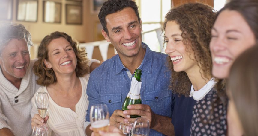 Aproape 2 milioane de romani sarbatoresc ziua numelui