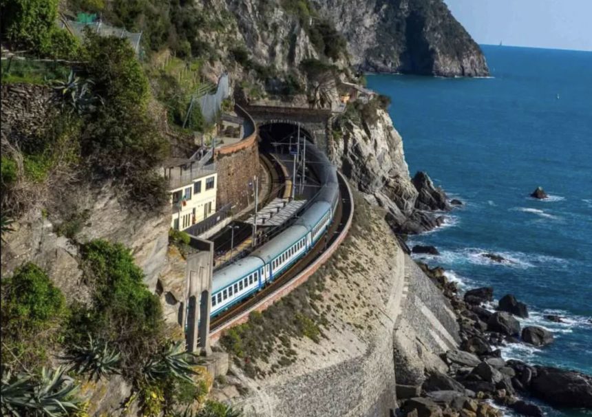 Cea mai frumoasa calatorie cu trenul in Italia 15 euro