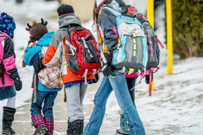 Doua scoli din Sibiu raman inchise din avarii