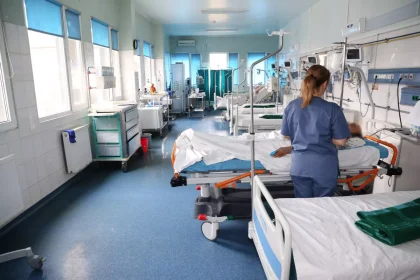 Gripa face victime la Sibiu doi varstnici nevaccinati muriti