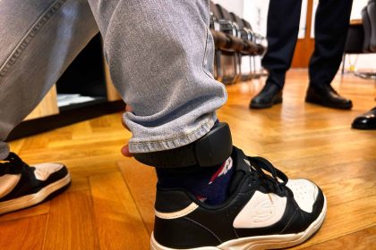 Hotii de cafea de la Medias sunt in arest la domiciliu