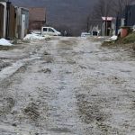 Locatarii de pe strada Carpati solicita modernizarea strazii Primaria Cisnadie explica de ce nu poate interveni