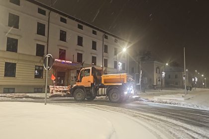 Noapte alba pentru deszapezire la Sibiu zeci de interventii