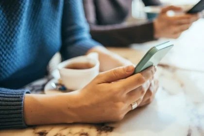 Noi metode de furt ale hackerilor De ce este bine sa dezactivezi wifi ul pe telefon cand pleci de acasa