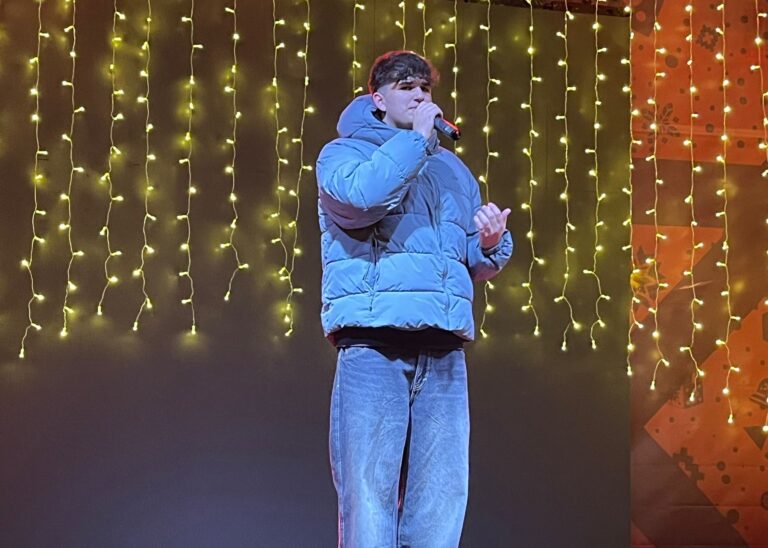 Patrick tanarul din Sibiu lanseaza prima piesa video