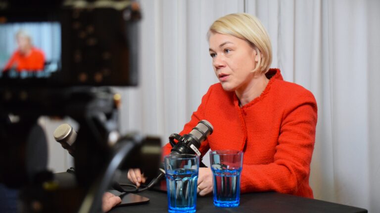 Senatoarea Ruxandra Cibu Deaconu cere demisia ministrului Justitiei