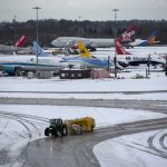 Vreme extrema in Europa aeroporturi inchise multe