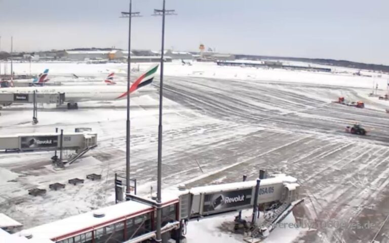 Zborul Sibiu Hamburg a aterizat la Berlin haos