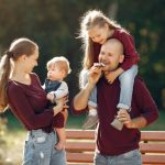 Anunt esential pentru toti parintii cu doi copii noua facilitate stabilita de Guvern