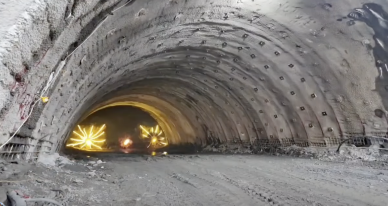 Autostrada A1 Sibiu Pitestii Incep lucrarile la Tunelul Boita 1 pe cel mai challenging tronson montan video