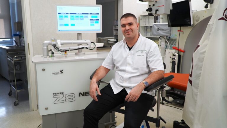 CLEAR tehnologia minim invaziva pentru corectarea dioptriilor disponibila in premiera la Ofta Total Sibiu foto