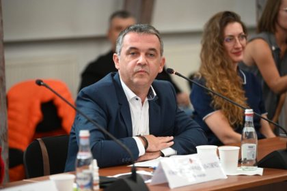 Consilierul local PSD Sebastian Forir subliniaza Sibiul nu se mai poate dezvolta din cauza lipsa de terren