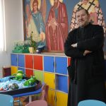 De la sudor la cel mai tanar protopop din Romania povestea impresionanta a parintelui Gafton din Avrig