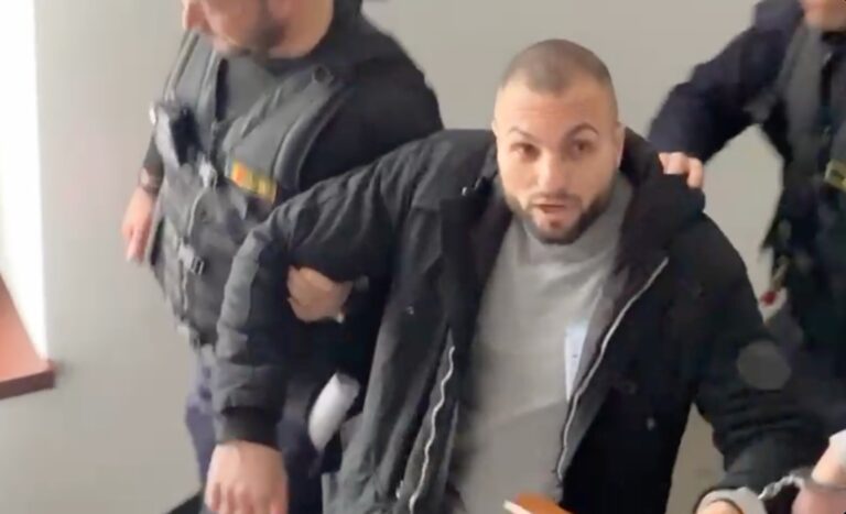 Dosarul Kreiner unii dintre inculpati o acuza pe concubina de crima Ea este criminala diabolica video