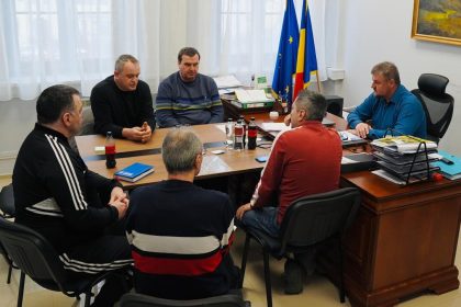 Intalnire de gradul zero intre primarul Cisna diei si reprezentantii Academiei de Fotbal si Tenis Orl atan Vor aduce o propunere