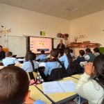 Notele elevilor vor fi attribuite conform acelorasi criterii Ministerul Educatiei stabileste standarde obligatorii