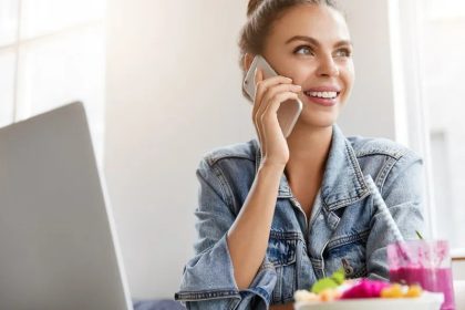 Orange si Vodafone anunta majorarea tarifelor pentru abonamentele de telefonie mobila