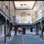 Pub ul ilegal din centrul Sibiului raportat la Antifrauda si Politia Economica de doua ani functioneaza fara autorizatie si are zeci de amenzi neachitate