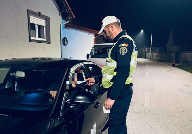Razie de Ziua Indragostitilor pe drumurile din judetul Sibiu doi soferi suprinsi conducand sub influenta alcoolului foto