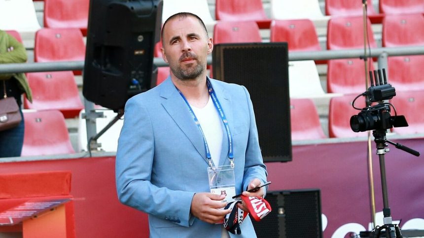 Revolta la FC Hermannstadt dupa partida cu CFR Cluj Radu Negut contesta deciziile arbitrajului Opriti va E prea mult