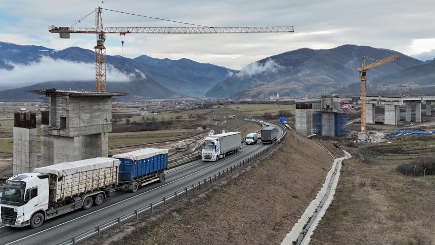 Santierul autostrazii Sibiu Pitesti progrese nesatisfacatoare in lucrarile de pe unul dintre loturi