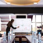 Schimbari fiscale cu impact din 2026 TVA aplicat la incasare extins si reducere de 3 la impozit pentru placile efectuate la timp