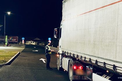 Sofer din Arges surprins pe picior gresit pe autostrada din Sibiu nu a folosit cartela tahograf
