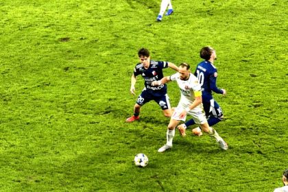 Trei goluri trei puncte si sperante pentru play out FC Hermannstadt invinge categoric Botosaniul video