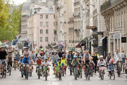 Un sibian cere inchiderea temporara a strazilor din fata scolilor asemenea celor din Paris unii consilieri locali nu sustin propunerea video