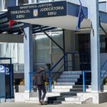 sibianul care a incercat sa oferte mita de 2000 de euro unui politist la mall care a fost decizia judecatorilor