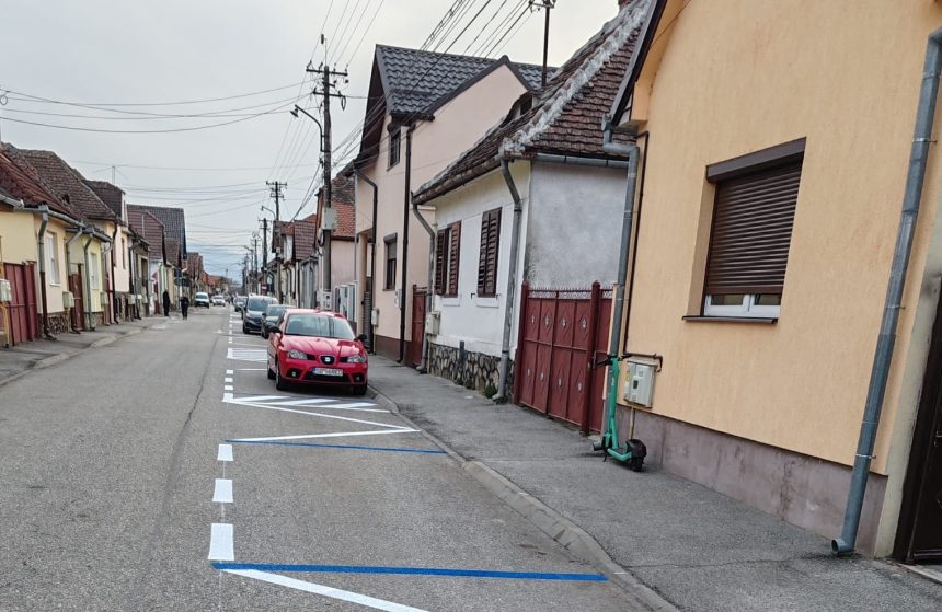 A inceput refacerea marcajelor de parcare pe mai multe strazi din Sibiu una finalizata urmeaza alte cinci