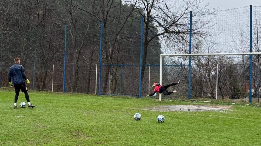 Agnita invinge la Rasinari A patra echipa din play off se decide in ultima etapa video