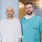 Barbat salvat de o tumora printr o operatie la MedLife Polisano din Sibiu Nu credeam ca mai exista o solutie pentru mine