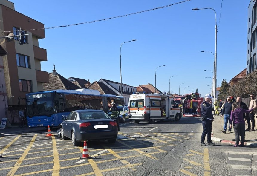 Bebelusul ranit din ambulanta SMURD rasturnata la Sibiu in stare grava a fost transferat la Bucuresti