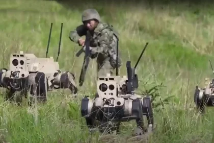 China progreseaza militar a dezvoltat o haita de roboti letali video