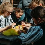 Elevii reinvie mestesugul lanii in Gospodaria Tiliska traditia devine o resursa pentru viitor