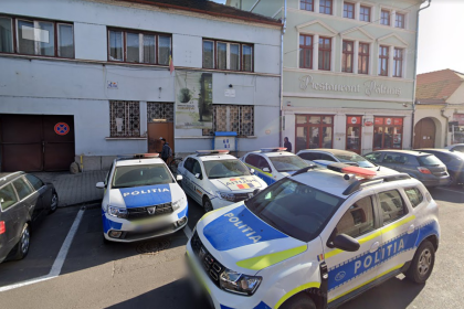 Femeie impedicata dupa ce a furat din doua magazine in Medias