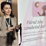 Gest emotionant la Consiliul Judetean Sibiu angajatii au donat par pentru perucile copiilor bolnavi de cancer
