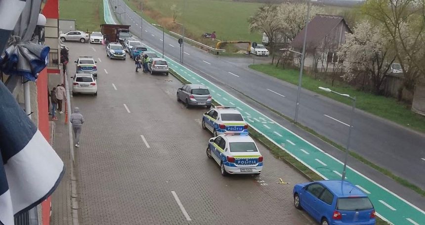 Interventie de amploare a Politei in cartierul Magnolia din Sibiu foto