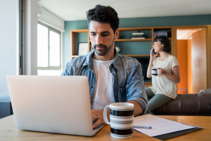 Locurile de munca in sistem remote cresc rata natalitatii rezultate surprinzatoare in 38 de tari