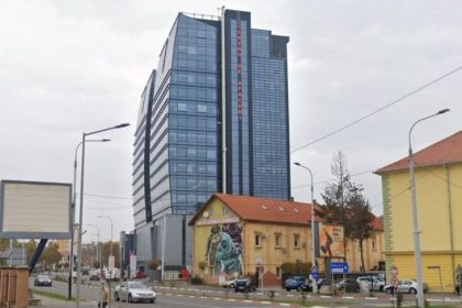 O companie din Sibiu reduce bonurile angajatilor la 5 lei Angajat Ce poti cumpara cu acesti bani