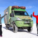 O sibianca a renuntat la cariera din multinationale pentru un an de zile calatorind cu camionul Simt nevoia sa descopar adevaratul sens al vietii