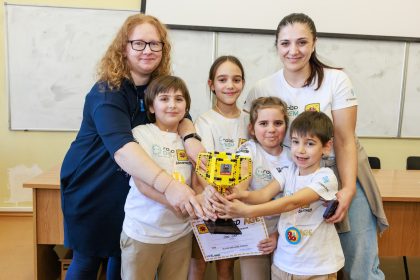 Patru copii din Sibiu sau calificat pentru un concurs de LEGO in SUA au nevoie de 35000 de euro pentru a si indeplini visul american