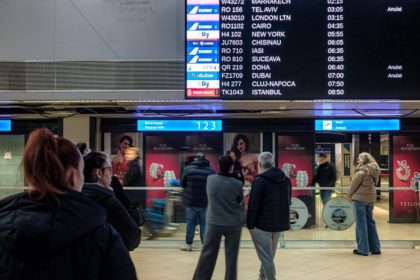 Peste 180 de romani repatriati din Qatar cu un zbor special