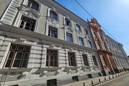 Proiecte avansate la Colegiul National Gh Lazar facadele reabilitate si spatiile pentru Smart Lab sunt aproape finalizate