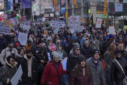 Proteste de amploare impotriva lui Trump Doreste sa ne conduca ca un tiran video